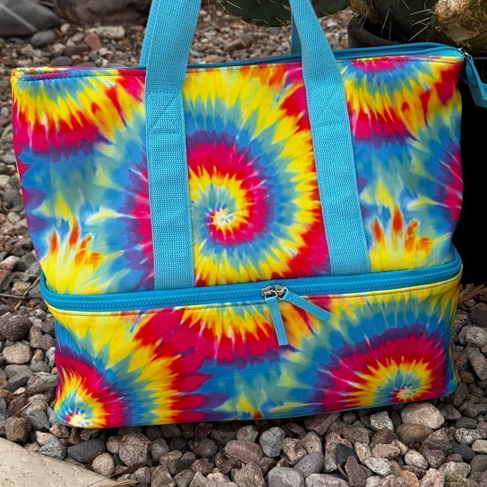 No Boundaries Colorful insulated Tie-Dye Beach-Tote Bag